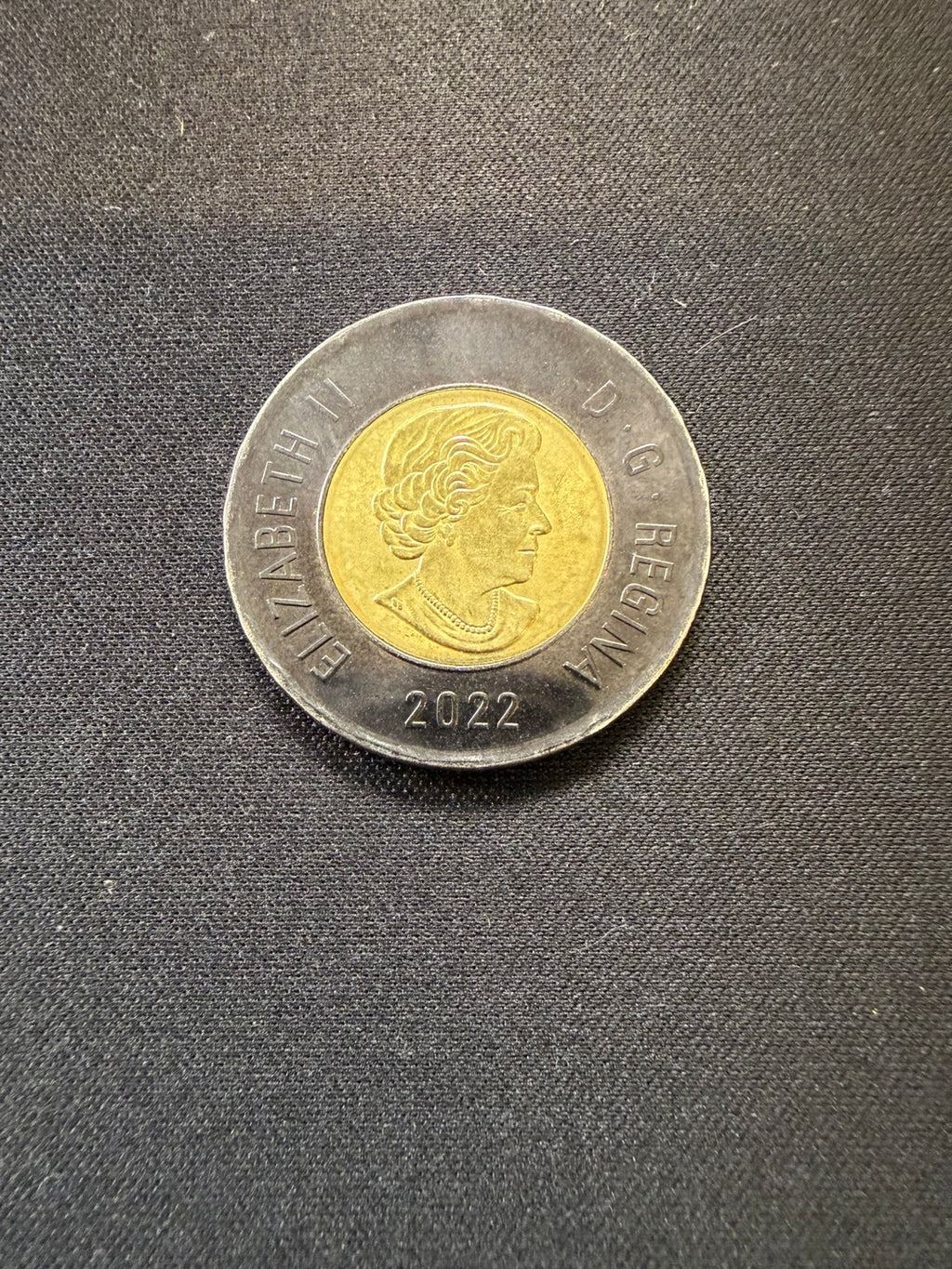 Representative 2022 Queen Elizabeth II tribute circulated toonie, obverse